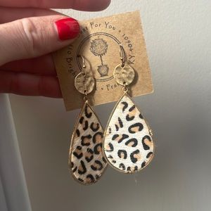 Boutique earrings